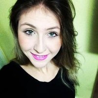 Julia Correia - @Julia_Correia1 Twitter Profile Photo