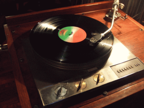 JAZZ_YAMATOYA's profile picture. 京都のジャズ喫茶JAZZ-SPOT YAMATOYAです。店内禁煙、現金のみです。
音楽を楽しむため、会話は控え目にお願い致します。