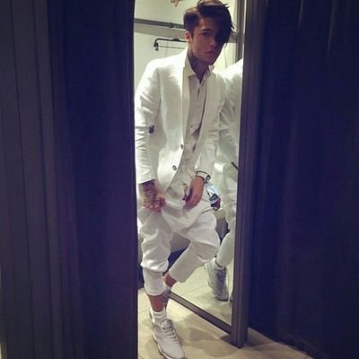 Romarpgtwc's profile picture. Only human