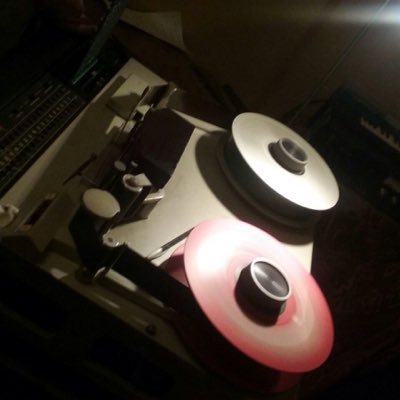 Ing de grabación en los estudios del abasto al pasto/ guitarrista y cantante en una banda fugaz llamada Matame Yarará