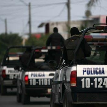 Alertamos a los Xalapeños de cualquier situación policiaca que ponga en riesgo su seguridad, damos RT a sucesos policiacos.