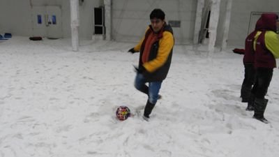 Manu100ni's profile picture. 