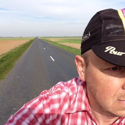 Software Developer | 30 years building software | Walking round Scotland while developing.