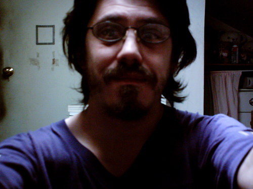i am a currently single male who likes tech and computers. i am probably one of the few that actually know what Linux is :)