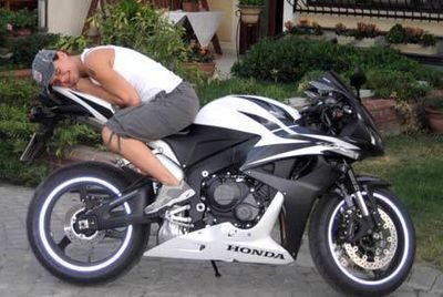 MY LİFE MY RULES. ✌
❤✌YARIŞ MOTORU AŞK ✌❤