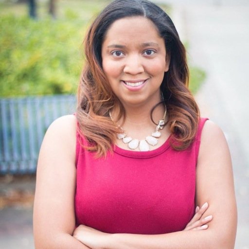 Critical race theorist of Marketing/Media | Asst. Prof at @ColumbiaChi | Manage @citeblkauthors ~ https://t.co/OTsnoVhHOW | #UhuruTalks Podcast Host