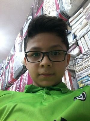 ryar5zj0A4uptlu's profile picture. 