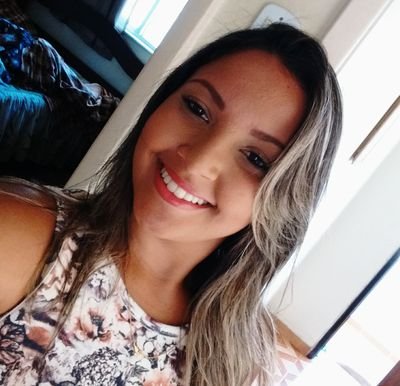 Lopes10Pamella's profile picture. Não faça da sua vida um rascunho, pois o tempo poderá ser curto demais para passar a limpo !!! ;)