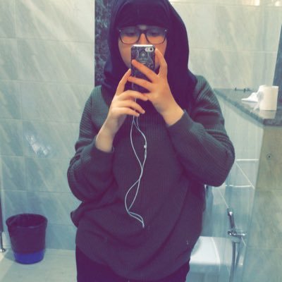 AlmosawiRima's profile picture. lol, no