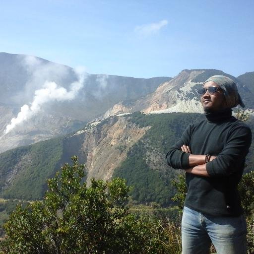 rizkytaufik23's profile picture. 