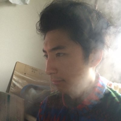 関西人。Tシャツ作って生計立ててます。あとファイナンシャルプランナー。保険家計助けます。