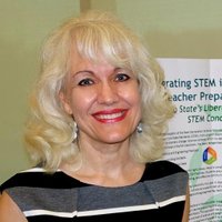 Carol Fry Bohlin(@STEM_Fresno) 's Twitter Profile Photo