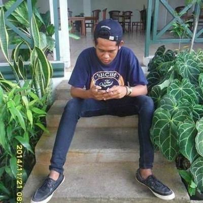 azijie_24's profile picture. gitar betot @littlesweet_jkt MELODIC PUNK!! | @telkomakses | Regional 2
#UNIVERSITAS_MERCUBUANA Meruya
#FakultasEkonomi