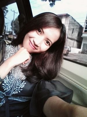 dindadepari's profile picture. check me on path: dinda sarah faradita depari, and line: dindadeparii