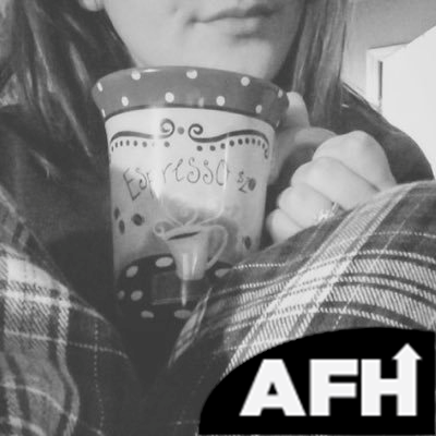 just your everyday college student who needs Jesus in her life… and coffee. | @maryliz_green