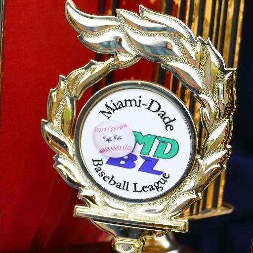 Miami Dade Baseball League Liga Nica cumplio 30 años en Miami. Un proyecto puesto en marcha desde 1987 que junta a muchos aficionados cada domingo.