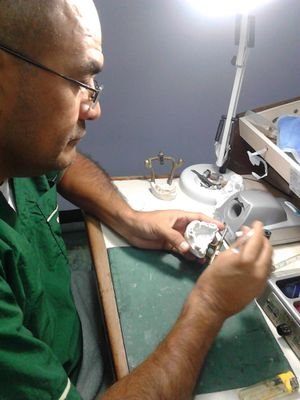 danidentlabora4's profile picture. técnico dental, trabajo en laboratorio dental antodent