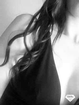 OhsnapQ's profile picture. Live a life you will remember!❤!