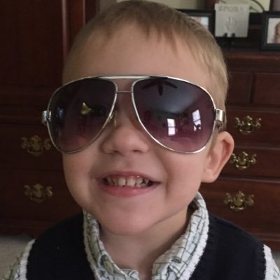 FrankPalmer's profile picture. I sport cargo shorts without any guilt. Also...a cyclist, small business owner and I wore husky’s as a large youth. Proud @roaringriot member so #KeepPounding