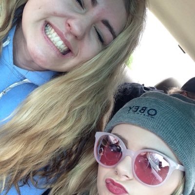 JBiebsFoLyfe's profile picture. Living with my bitches #live