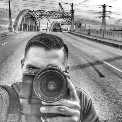 ANDRE ERIC/F8STUDIOS Profile