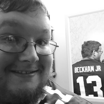 love my family, friends & sports. huge NY Giants, Knicks, & Yankees fan, Montreal Canadiens, Nascar and Dale Jr fan. love motorsports in general.