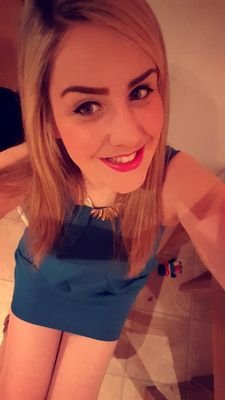 LauraSefton89's profile picture. Snapchat: laurasefton89