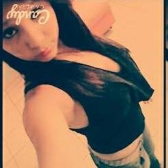 Amo el bailar oir musica y me encantan los. Chocolates