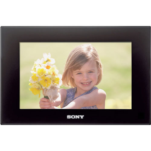 We are an online company that specializes in digital photo frames. We believe that behind every good story is a great picture waiting to happen.