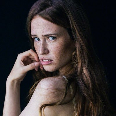 rianova_'s profile picture. 