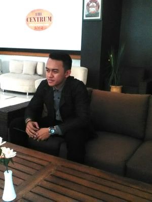 Mramarandy's profile picture. I like Football, Music, and Mountaineering.   @BandCandleLightBandung