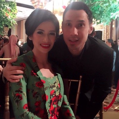 LivyDewi's profile picture. Inhale Love Exhale Hate