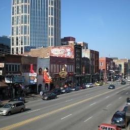 LiveNashville is a fun, comprehensive guide to Nashville, TN.