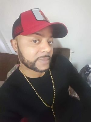 lafigura45's profile picture. 