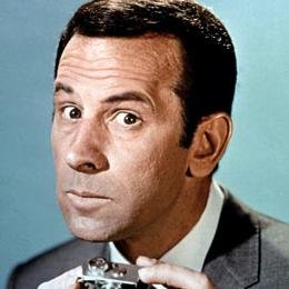 Get_Smart_'s profile picture. 