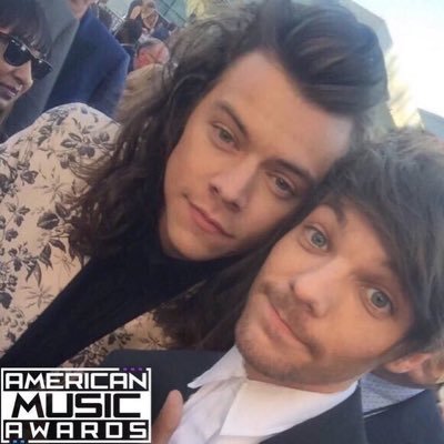 this is just kind of a place i store larry fics that i loved or that i want to read(: feel free to fav/retweets ones that you enjoy! follow for daily fanfics
