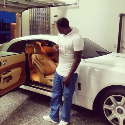 RealShortStop's profile picture. Song Writter/Actor/Short Film Writter 
UMB/raw bunch/active empire/
Send All Music n Beats to shortstopumb@gmail.com