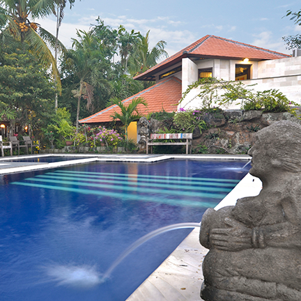 Taman Harum Cottages, A cultural hotel in Mas Village, Ubud, Bali. Phone : (+62-361) 975567