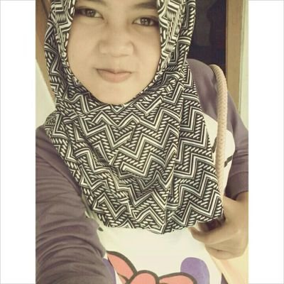adefy99's profile picture. i love mom ❤❤ ig: defiaprilia99
