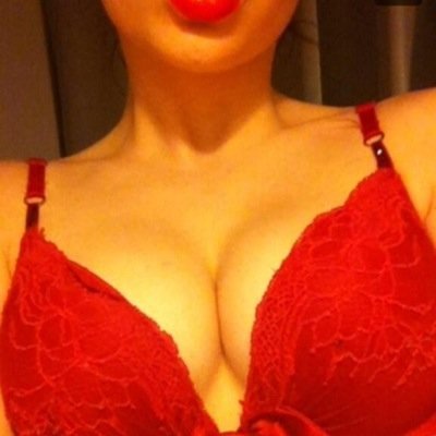 theonpyjuge's profile picture. Je partage avec vous du bonheur. ;)