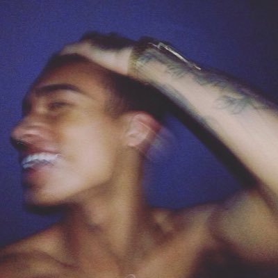 reecerpgvbg's profile picture. i'd love to hold you close, tonight and always