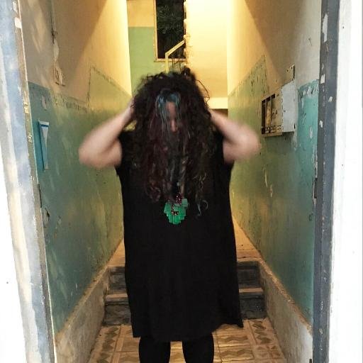 nekeva's profile picture. עיצוב, חופש, ים, שקט, תל אביב, שימחה, צבעוניות, גבולות, שחור, כיף, אוכל, צחוק, אמא, אהבה, רעש, יופי, אושר, אורבניות, מוזיקה, אמנות, פופ, אופנה, לבן. זו אני