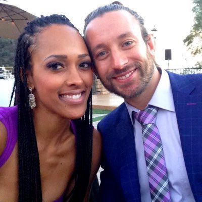 LindzMarie_D's profile picture. running wild in A vividly Painted World.