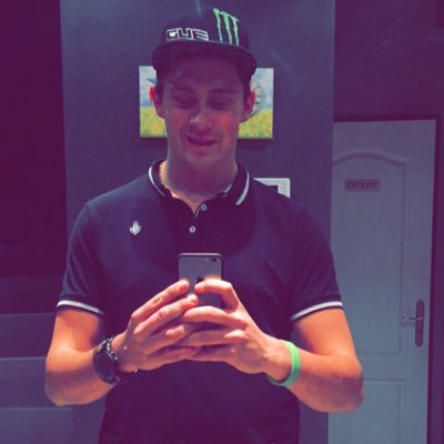 genieyz_j's profile picture. 