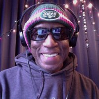 Darrell Lloyd ☮️ (@darrell_lloyd) 's Twitter Profile