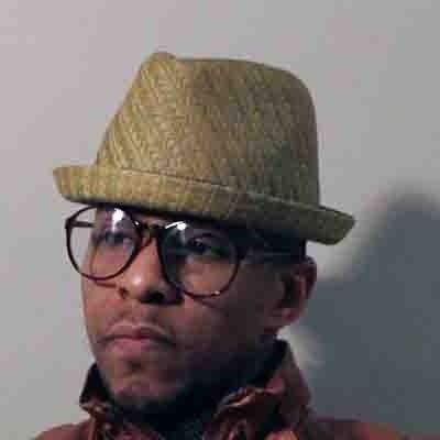 Artreprenuer: Poet/Freestyle Rapper/Musician/Songwriter/Educator
credits: SonyViacom/CBS/Victoria & Albert Museum/Adidas/Wanderlust
booking:@AuthorsAbroad_