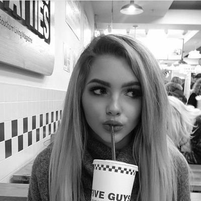 BoRPGSCB's profile picture. l'art c'est fruité, l'art c'est mon cul.