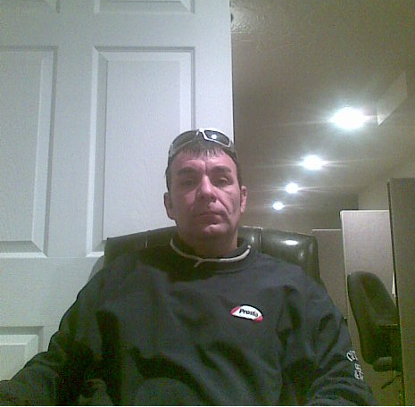 Hi everyone, I am located in West Jordan, Utah,A little bit about me. 41 yrs old, Marketing Director for new cutting edge internet company GlobalTMail.