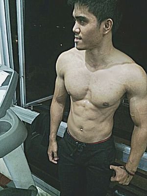 senang bercanda disaat tepat..
suka bermain musik dan berolahraga ..
Keep spirit || NEVER GIVE UP
100% islam