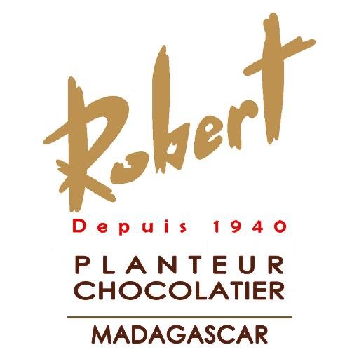 Transformer of cocoa beans ( Tree to bar) and chocolate maker since 1940 / Cacaofévier et chocolatier depuis 1940